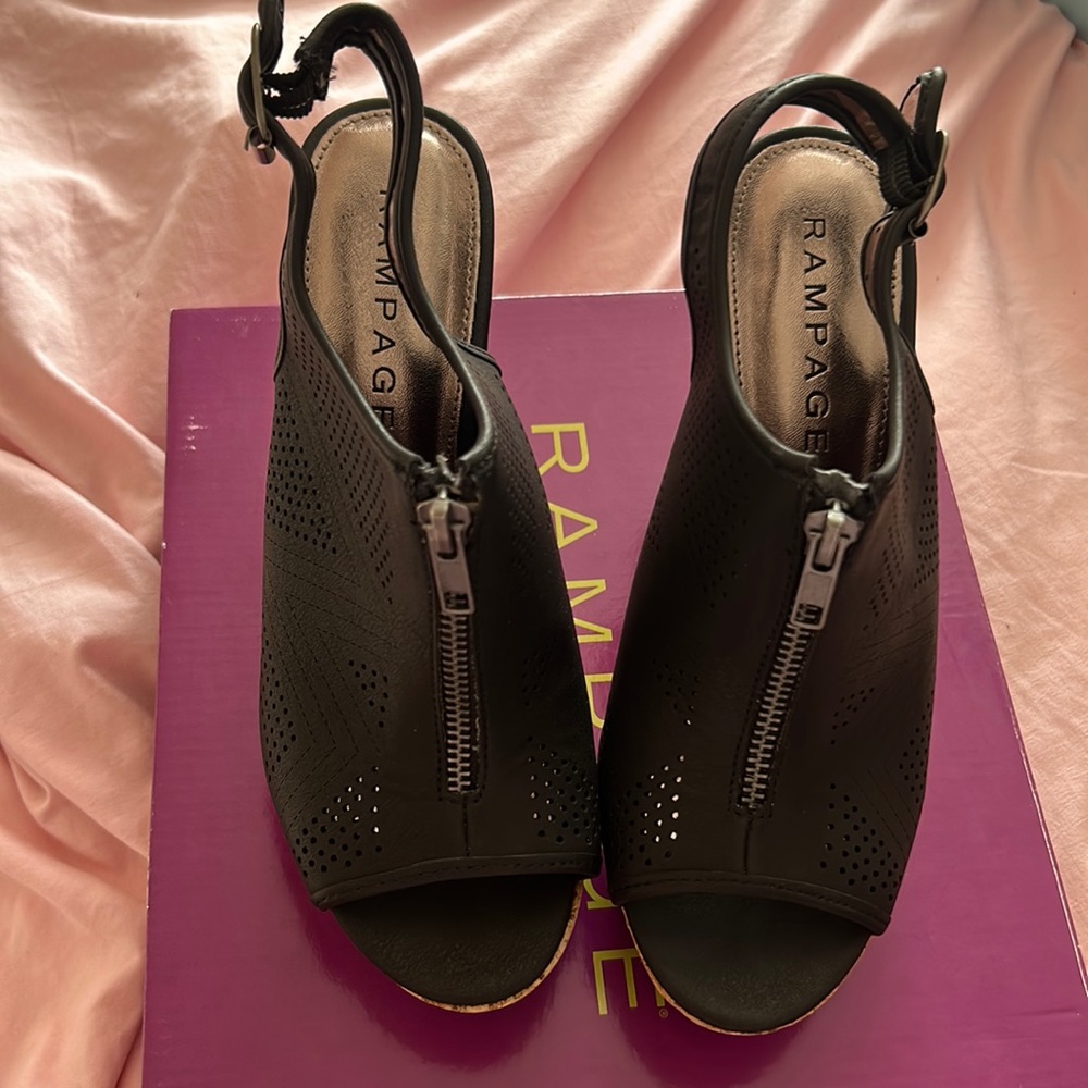 Rampage chamomile black front brown cork wedge with zipper
